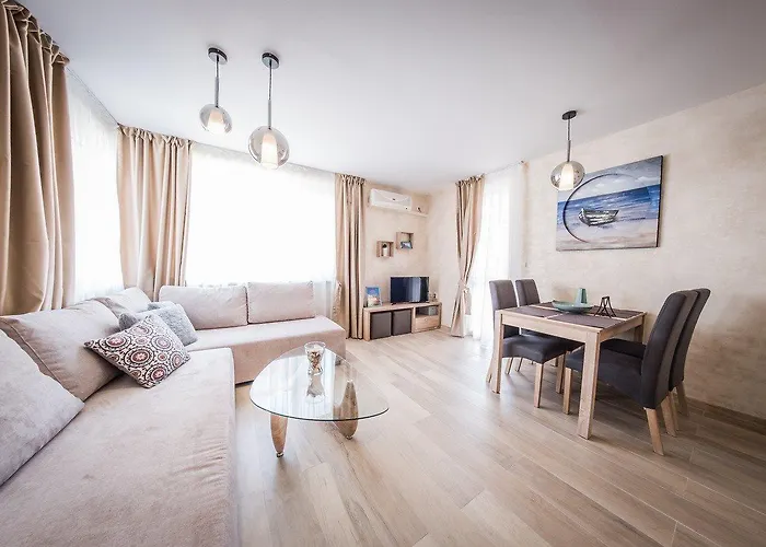 Apartment Crown Club