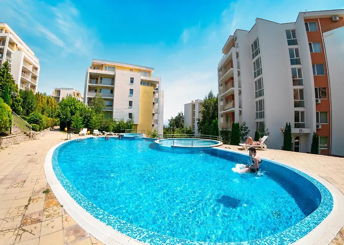 Apartment Crown Club *