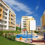 Apartament Crown Club