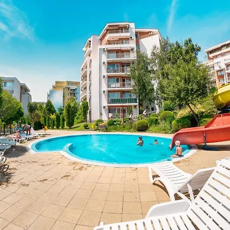 Crown Club Светий Влас