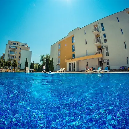 Crown Club Апартаменти Светий Влас