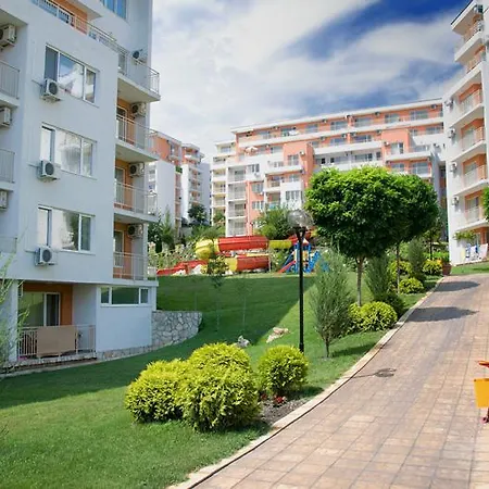 Crown Club Светий Влас